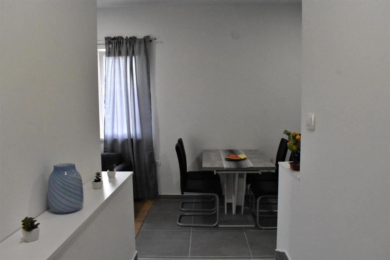 Apartmani Skorpion Kaštela Extérieur photo